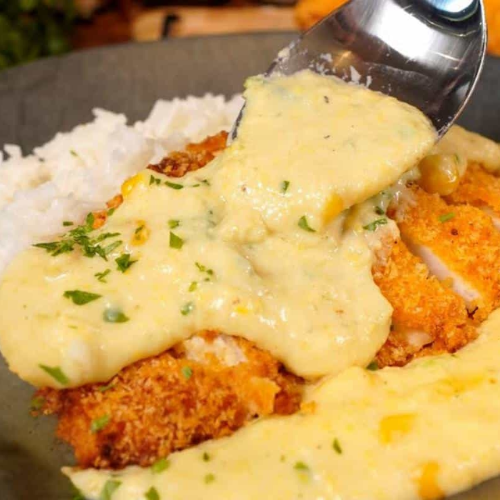 Frango à Milanesa com Creme de Milho